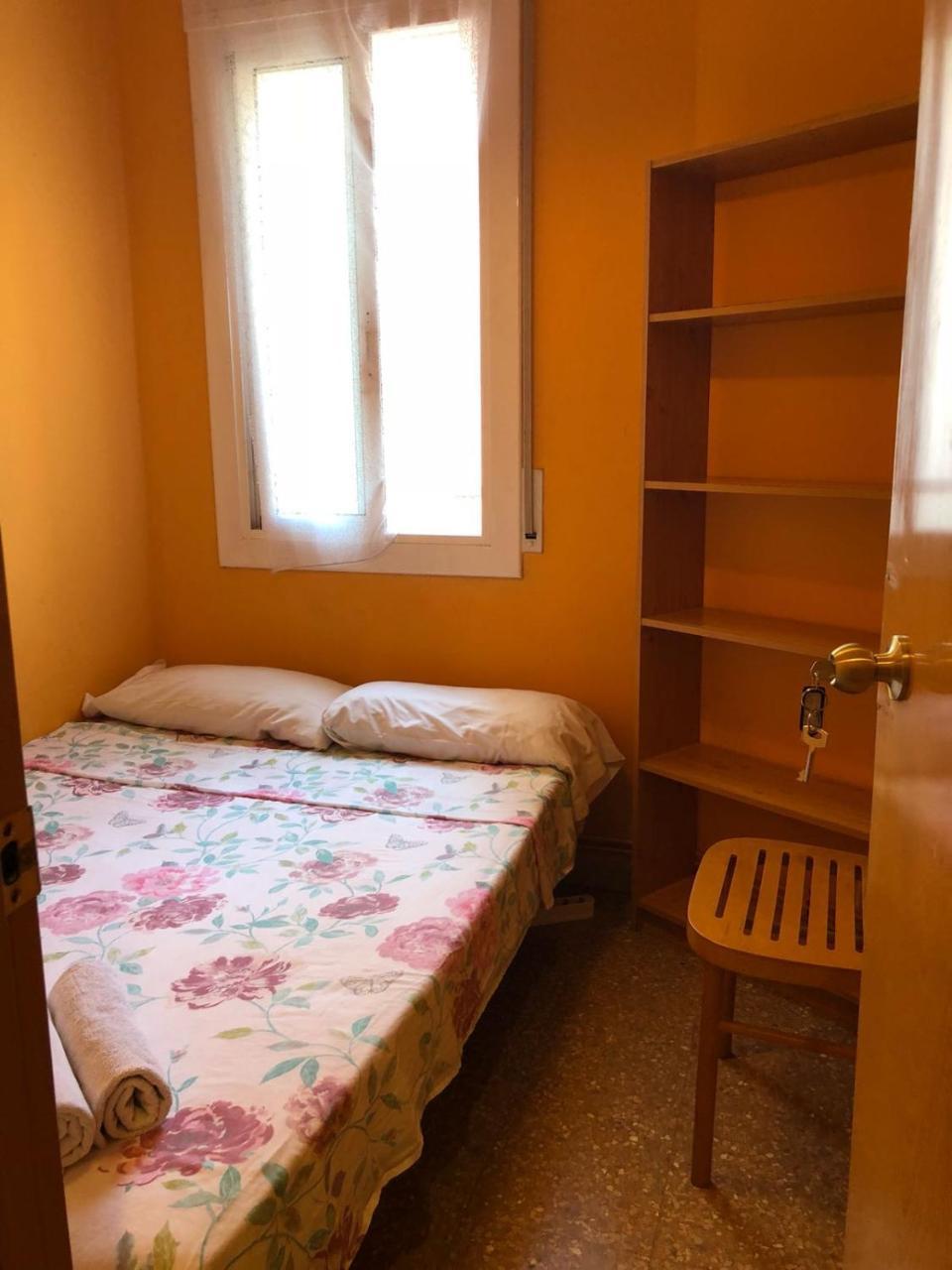 Motorsport Barcelona Hostel Εξωτερικό φωτογραφία