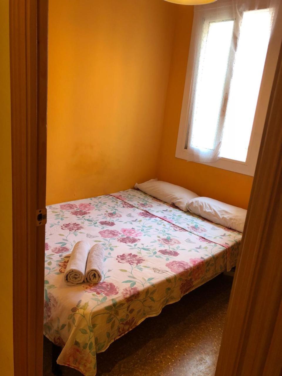 Motorsport Barcelona Hostel Εξωτερικό φωτογραφία